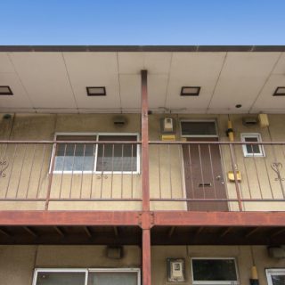 居住者が残した大量の残置物|所有権の違いによる処分までの手順を解説!