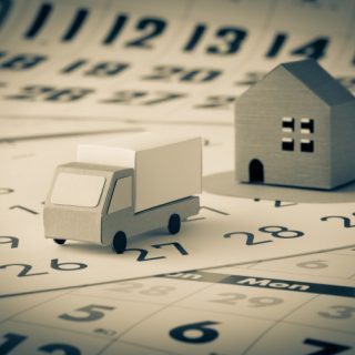 居住者が退去のときに置いていった荷物の処分方法とは?