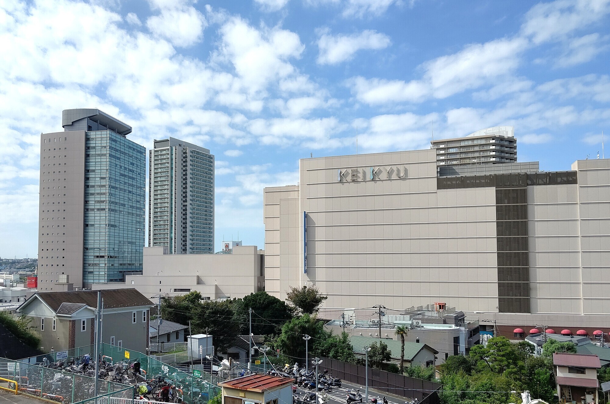 横浜市港南区の粗大ゴミの出し方！申し込み手順や不用品回収業者との比較も