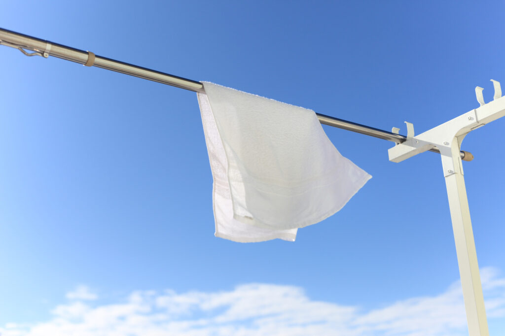 物干し竿の捨て方は？粗大ゴミ・引取り・不用品回収の比較と料金を解説