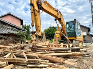 使わない物置や納屋は解体・撤去するのがおすすめ