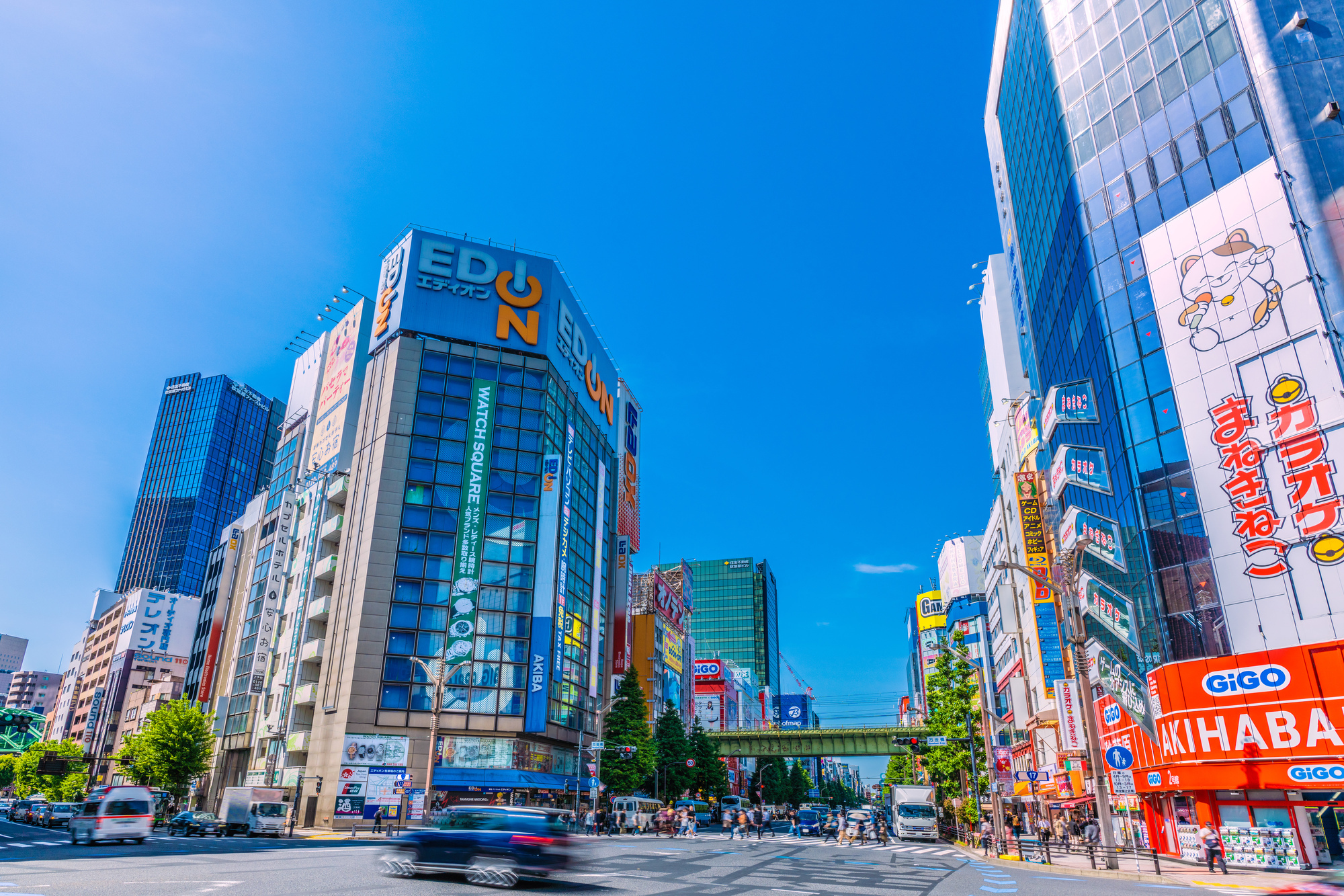 エディオンで洗濯機を処分！引き取りサービス概要とリサイクル料金の目安